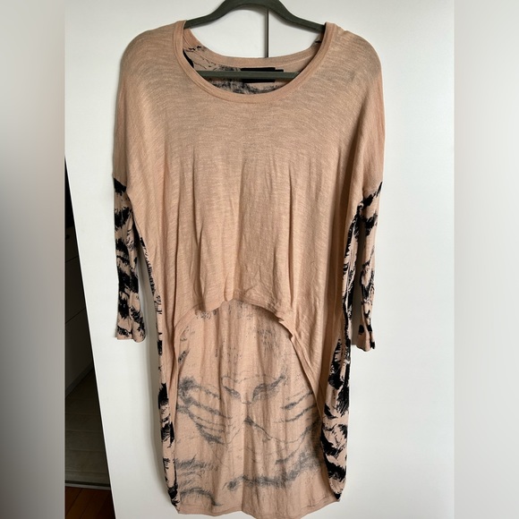 Mink Pink Hi Low Tiger Sweater - Picture 2 of 3